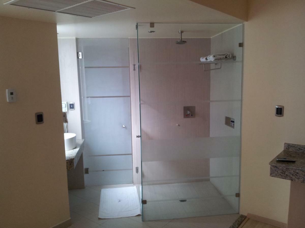 Motel Paraiso Suites Керетаро Экстерьер фото